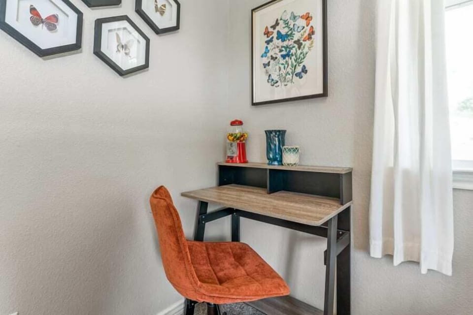 Work Station