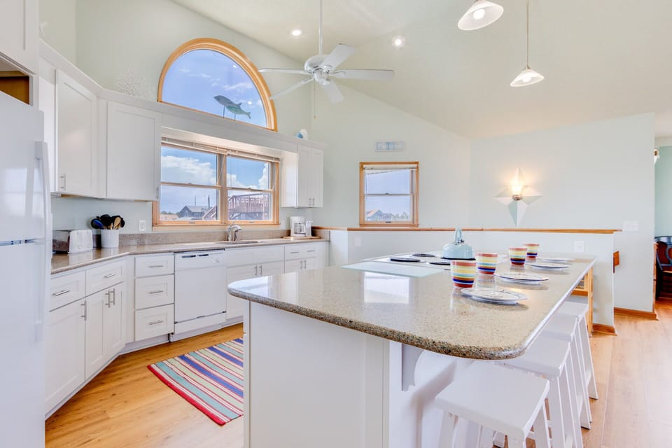 09-Surf-Or-Sound-Realty-148-Summer's Wind Salvo-Kitchen-01