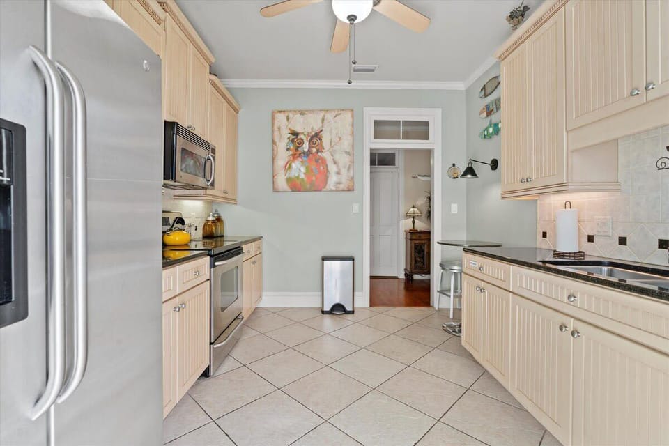 Lots of counter space for easy meal prep