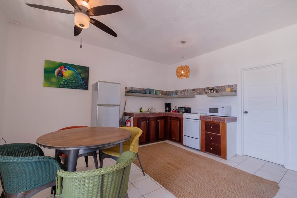 Kitchen and Dining Area (3)