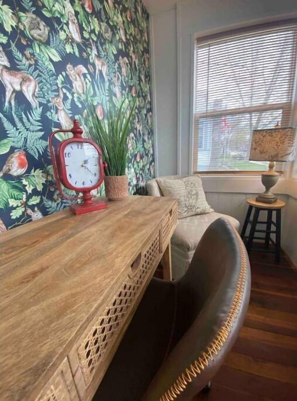 Private office nook for remote work needs