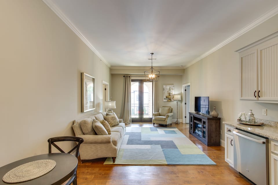 Loretto Vacation Rental | 2BR | 2BA | Step-Free Access | 1,000 Sq Ft