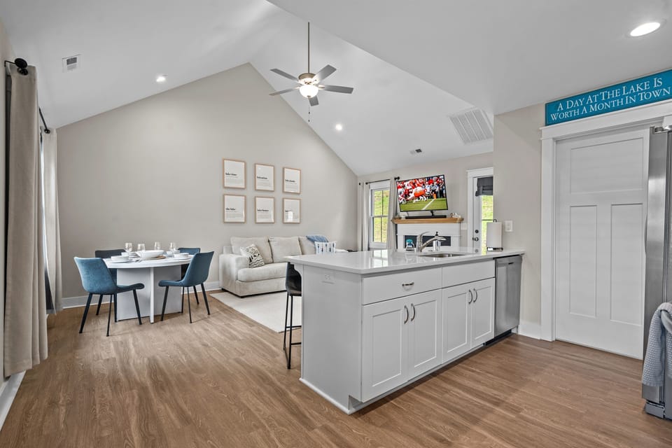 Open Floor Plan- Vaulted Ceilings