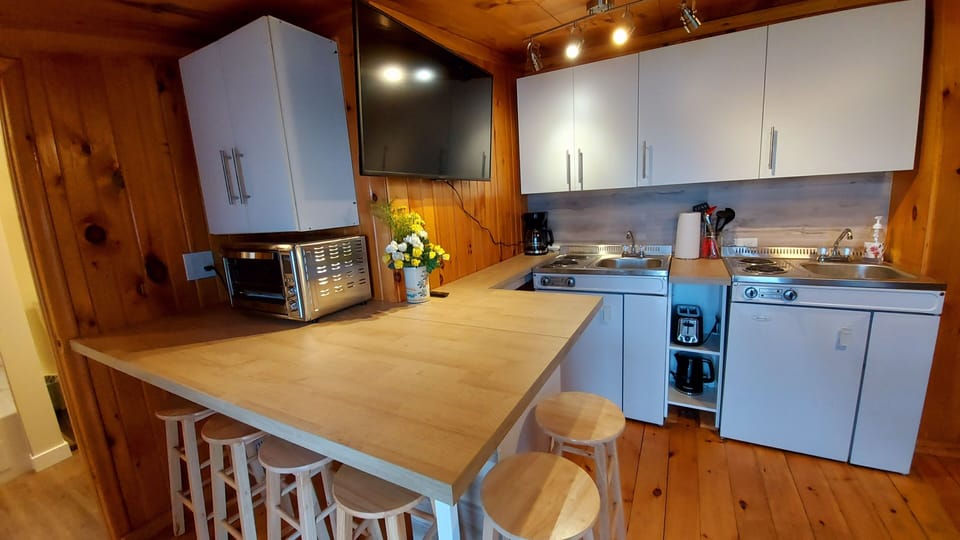 Eating Area and Kitchen