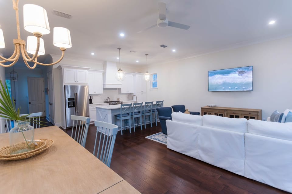 Kitchen/Living/Dining