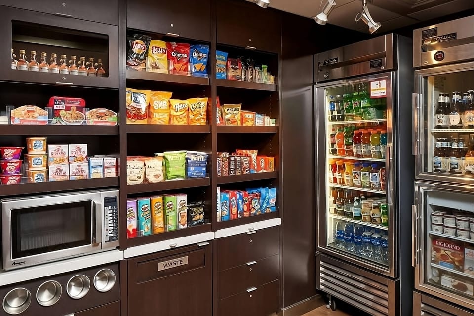 Grab late-night snacks and drinks without leaving the hotel.