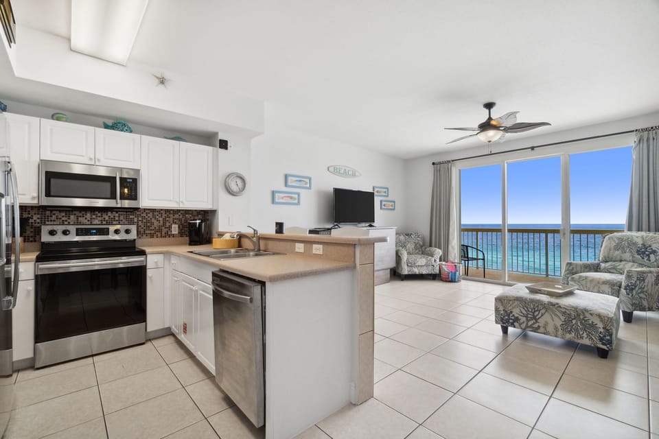 full kitchen