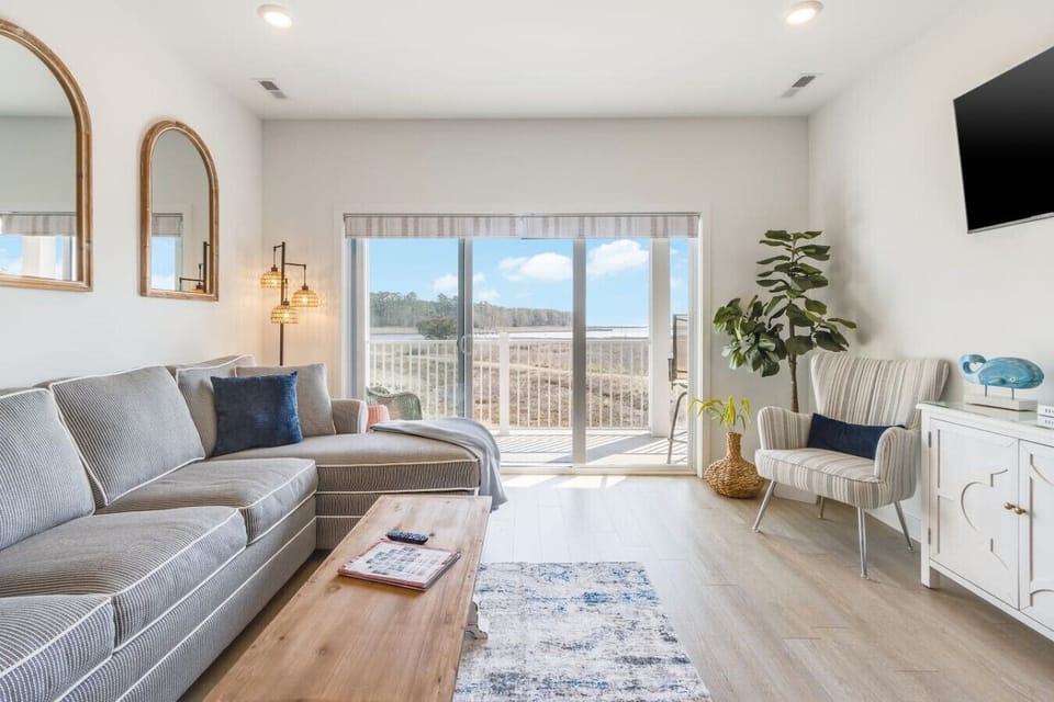 Peaceful views of nature from every window. Serenity starts here.