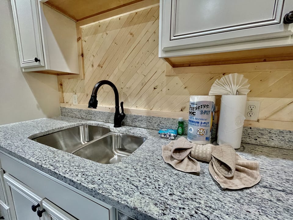 Indoors, Sink, Sink Faucet, Kitchen, Granite