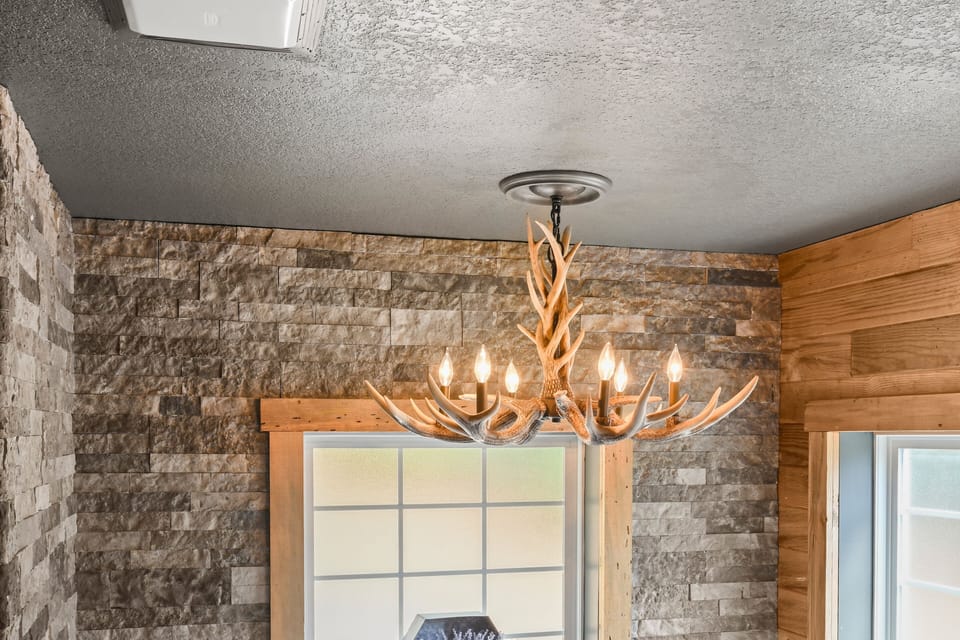 Indoors, Lamp, Light Fixture, Ceiling Light, Architecture