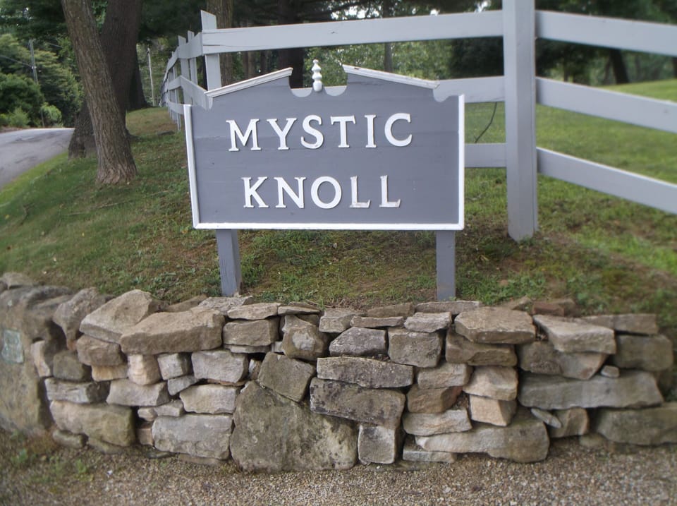 3 bedroom and 2 bathrooms country like setting but close to amenities. 