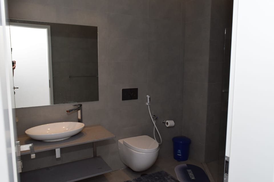 Bathroom  with 24/7 hot water. 