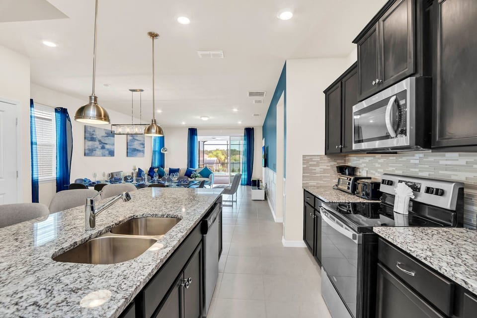 This kitchen is ready to meet all your cooking needs!