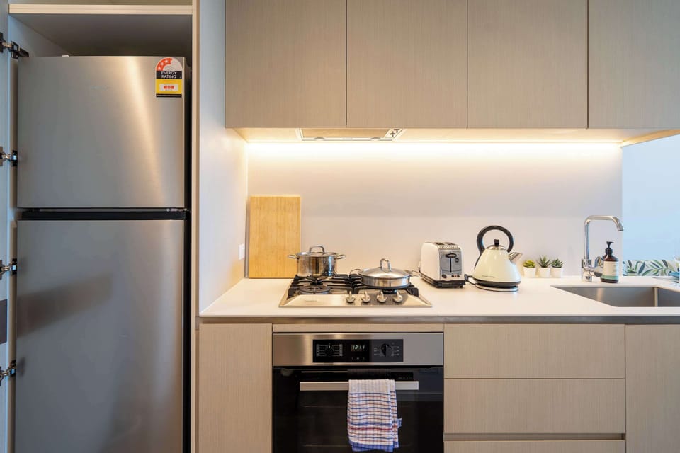 Full equipped open kitchen