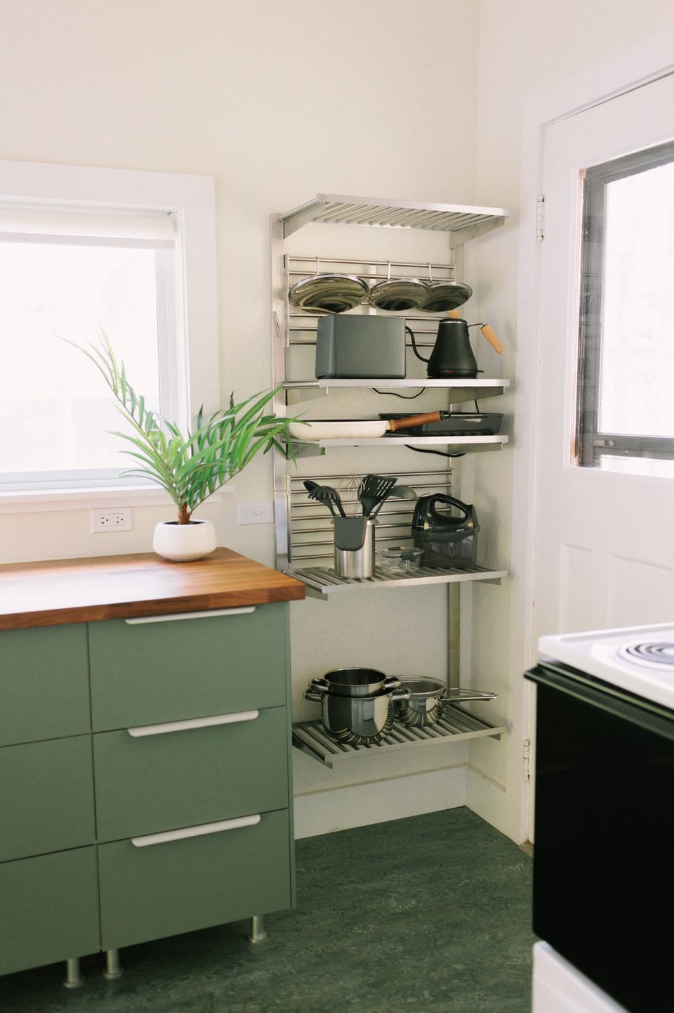 Kitchen (Main Level)