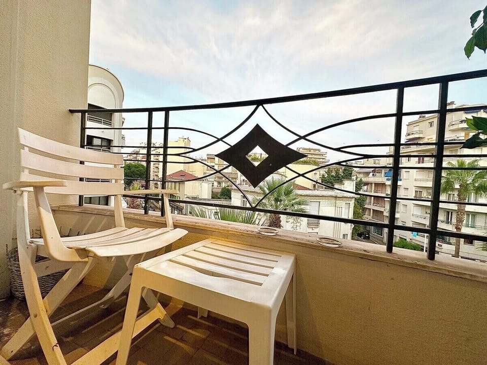 Balcony image 2