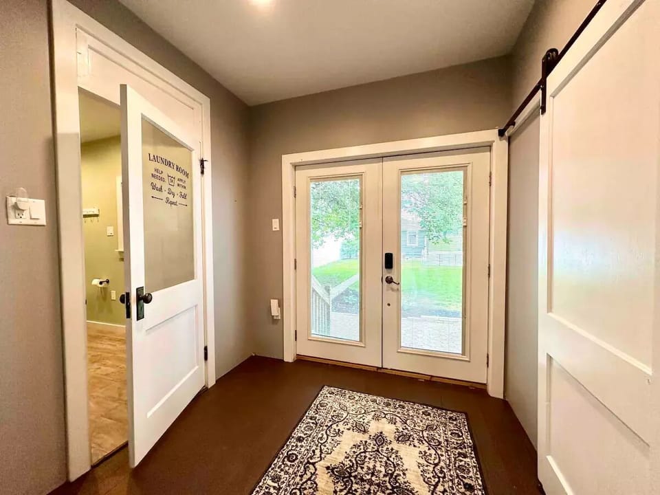 Full Bathroom To Left Off Mudroom Entry & Kitchen