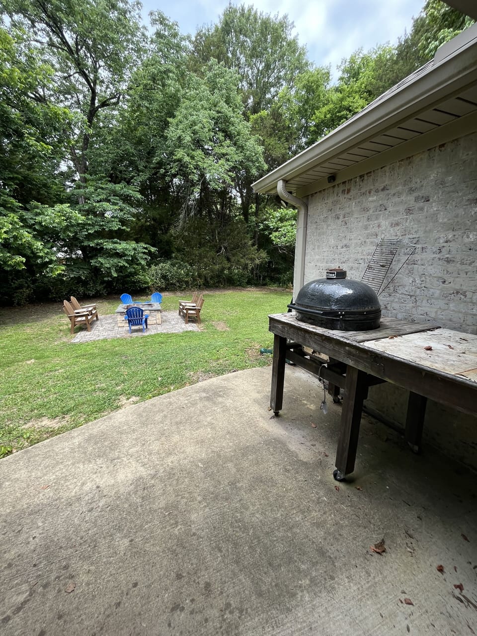 Primos XL Ceramic Grill, perfect for weekend grilling! 