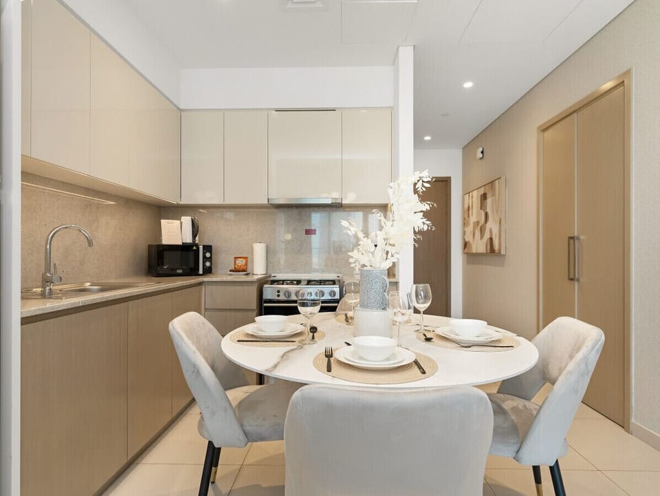 Fully Equipped Modern Kitchen and dining