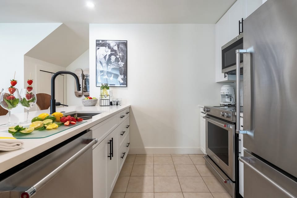 The kitchen is stocked with serious cooking in mind. 