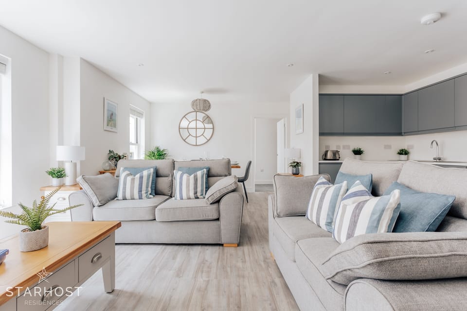 This apartment is equipped for guests staying for both leisure and business