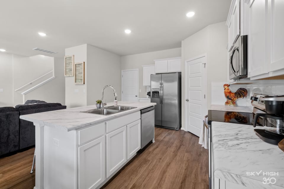 Fully stocked kitchen for all your cooking needs!