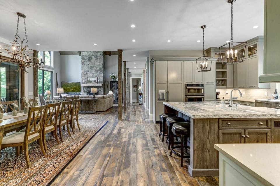 Open Concept Living, Dining and Kitchen, Main Level