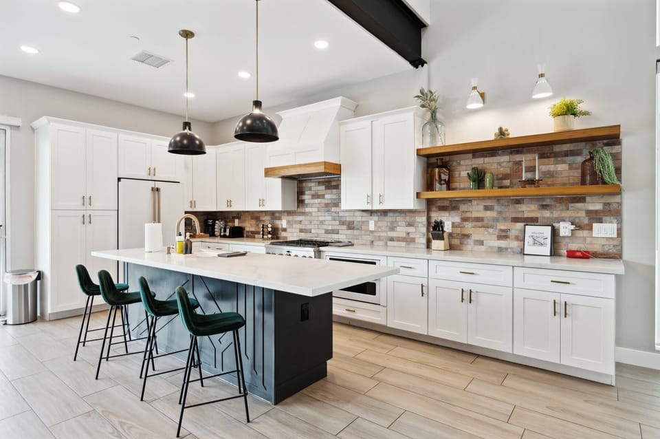 Fully loaded kitchen with everything needed for cooking and cleaning. Coffee provided in pod form and grounds.