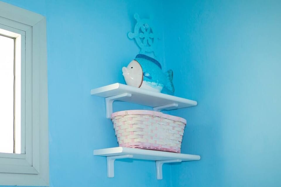 Decorative detail (1)