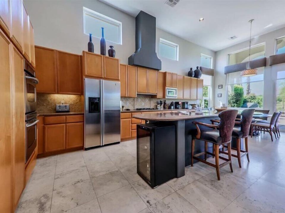 Kitchen 1