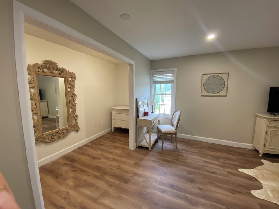 King Suite Walkin Closet