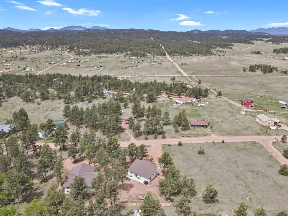 Aerial view of Neighborhood and Scenery