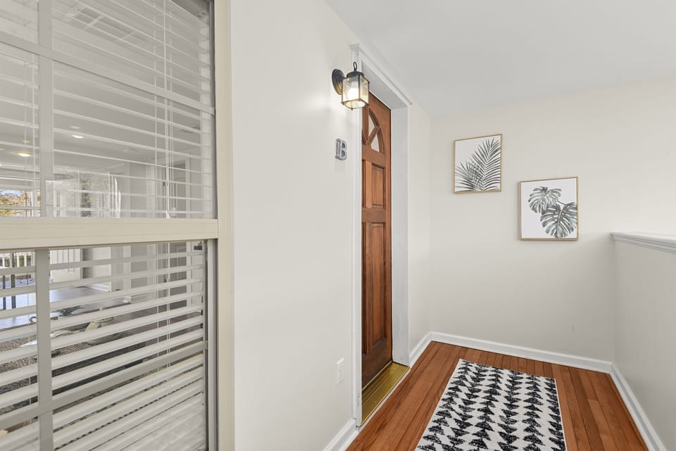 Entry into your suite B stay.