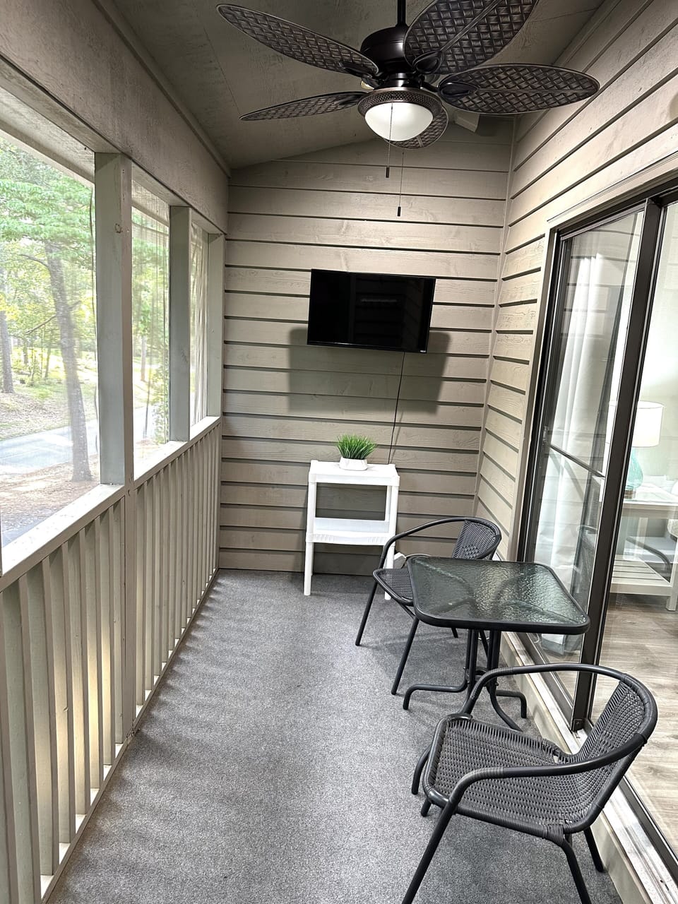 Serene screened-in porch off the bedroom & living area - enjoy your coffee here!