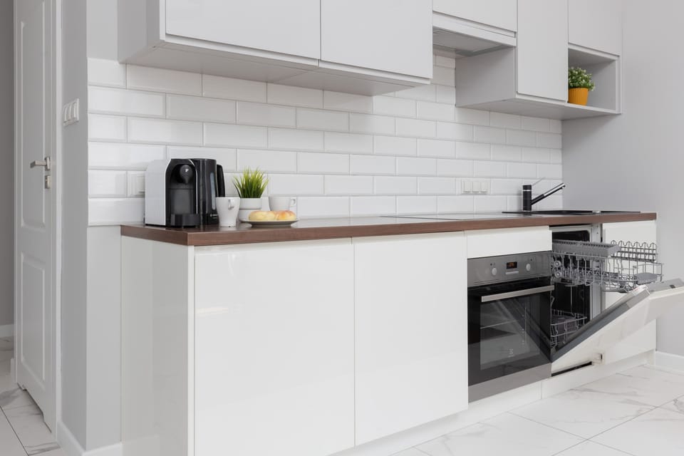 Modern, fully equipped kitchenette. 