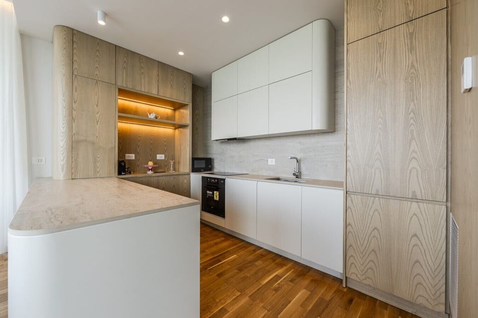 Fully-equipped kitchen