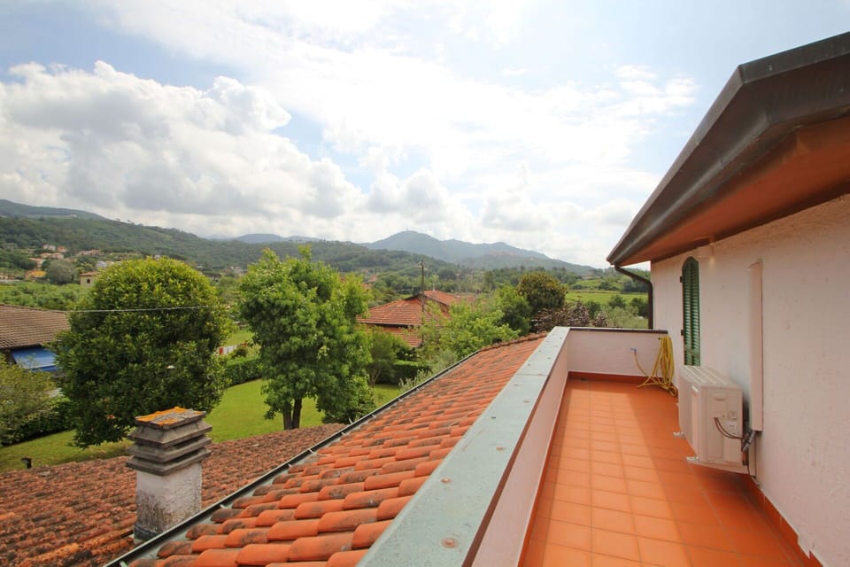 Balcony / Terrace / Patio