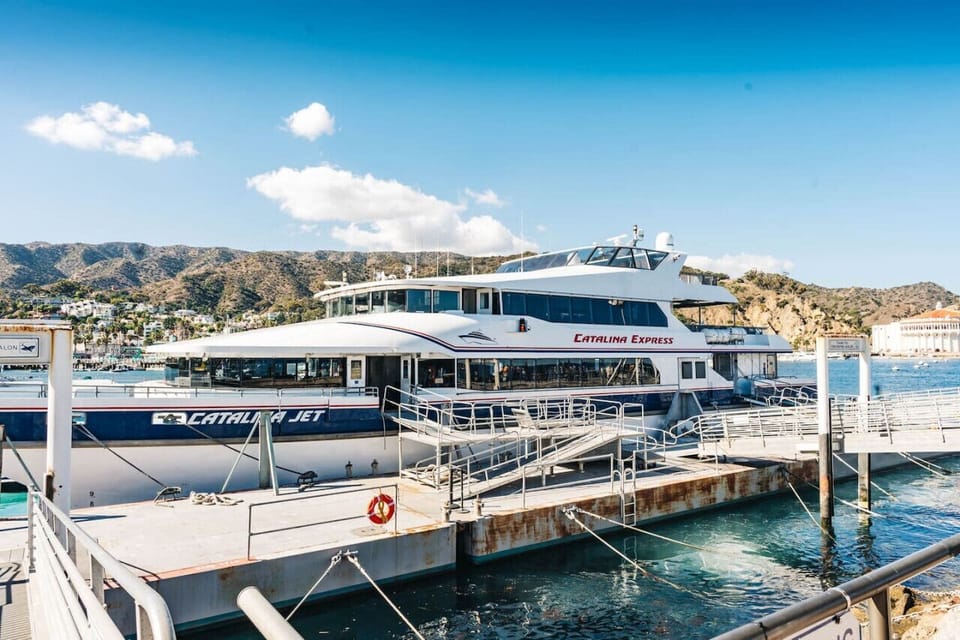 Catalina Island is about 22 miles (35 km) southwest of Long Beach, California