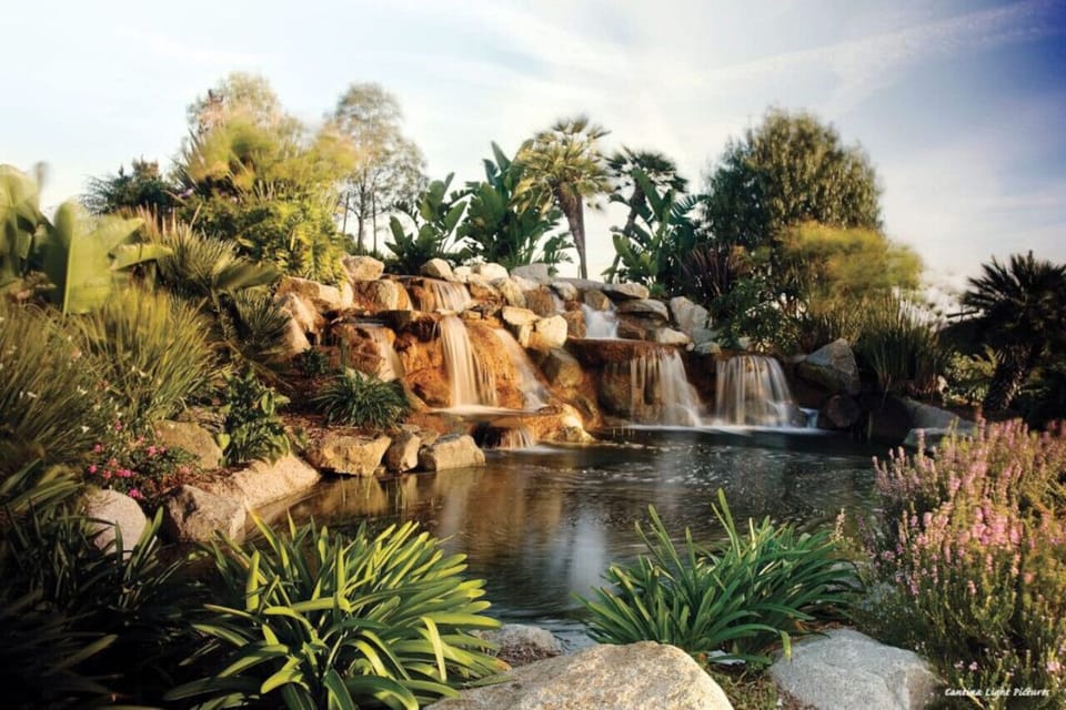 Skylinks Waterfall and Golf Course - 4 mins