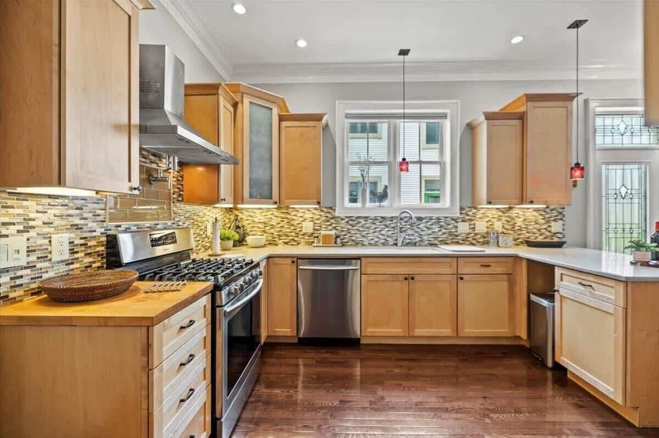 Well appointed kitchen that's open to the main living area.