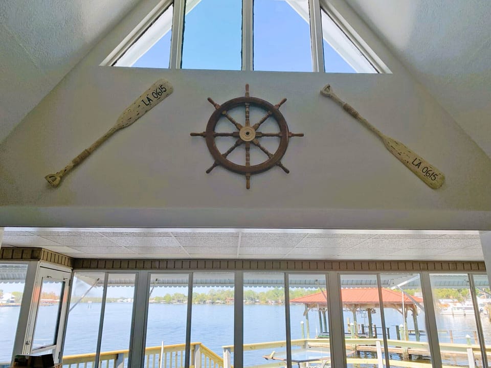 Living room ceiling