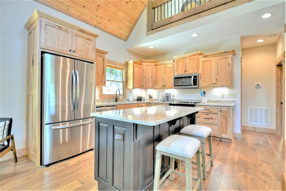 Fully Stocked Kitchen
