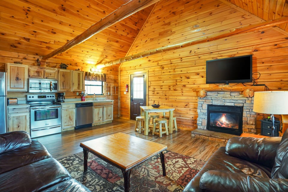 Living Room / Lounge