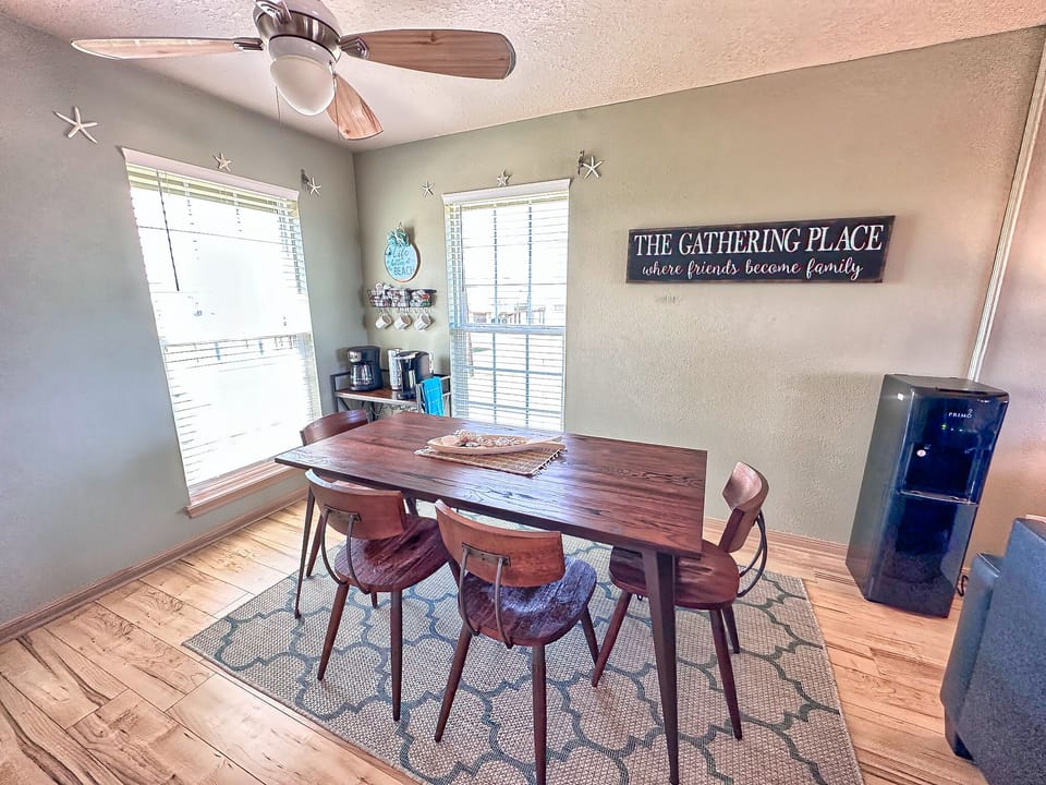 Bright and inviting dining space