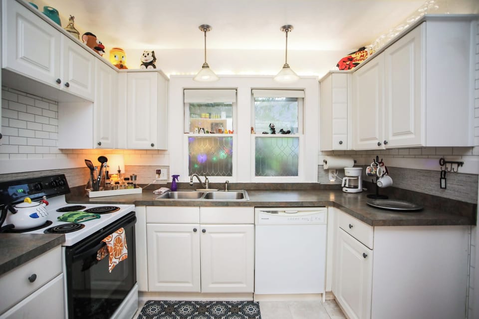 Kitchen, simple but functional.