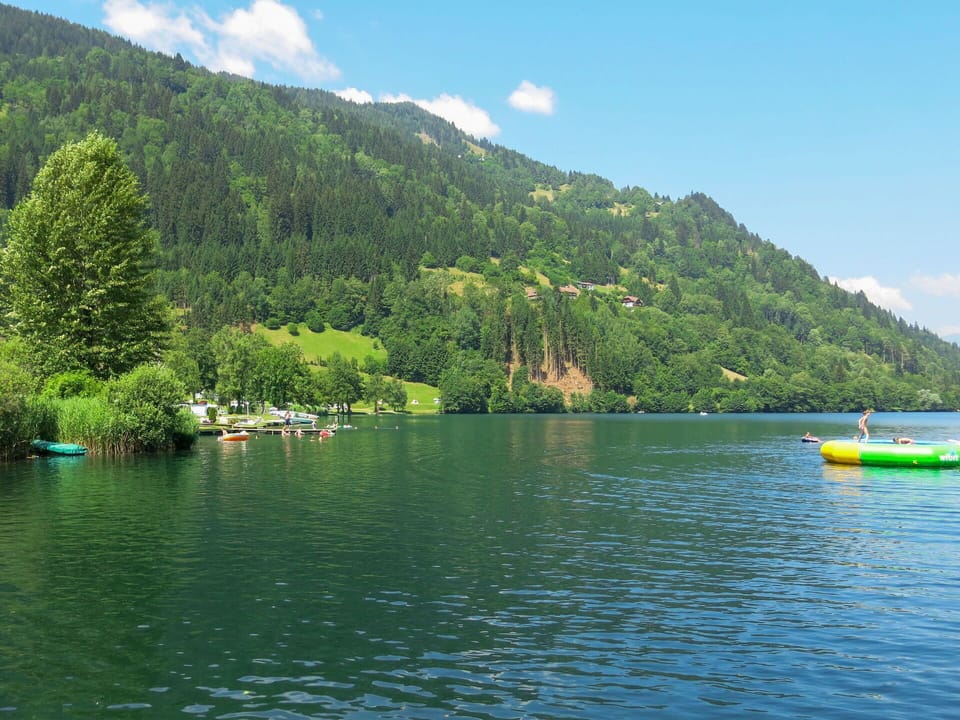 Water, Cloud, Sky, Mountain, Boat, Water Resources, Watercraft, Natural Landscape, Lake, Vehicle