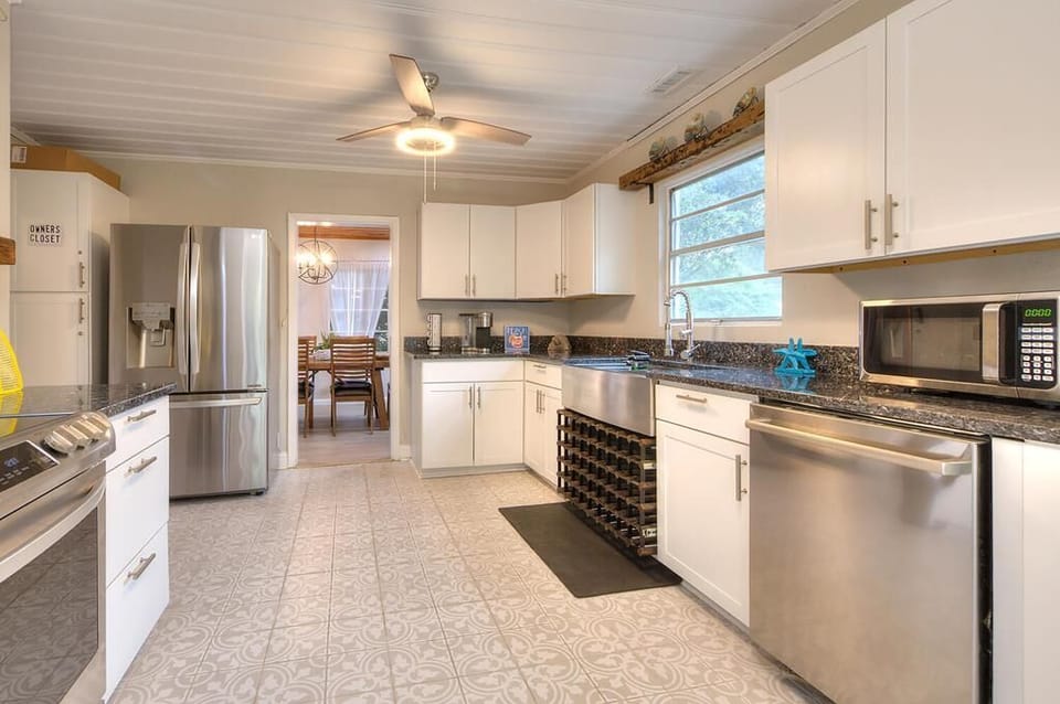 Kitchen
GW 10.6.23