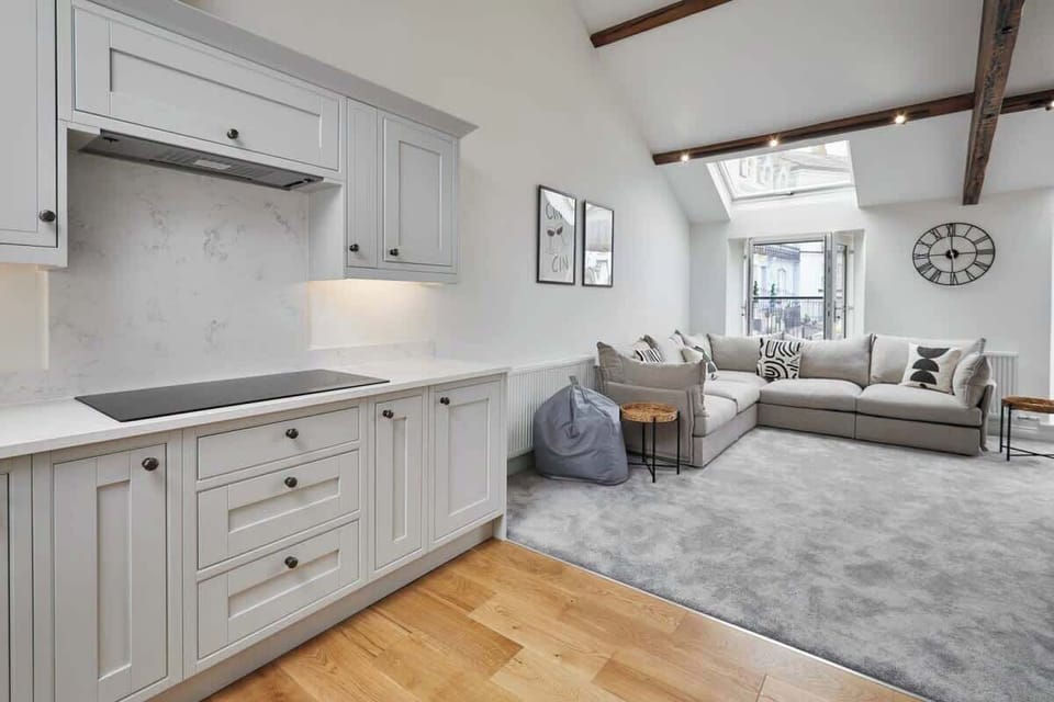 2 The Mount, Whitby - Host & Stay