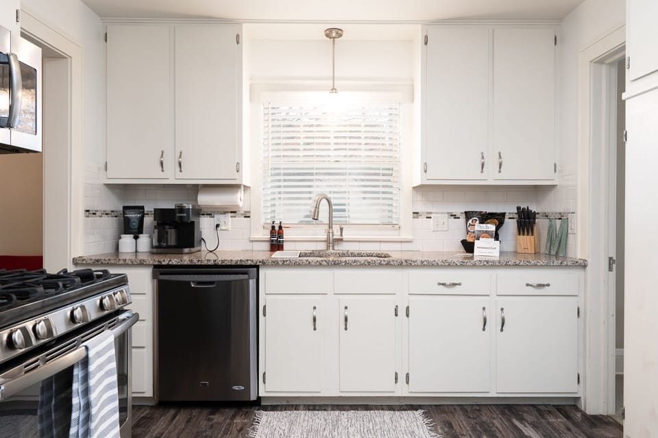 Spacious and bright fully equipped kitchen!