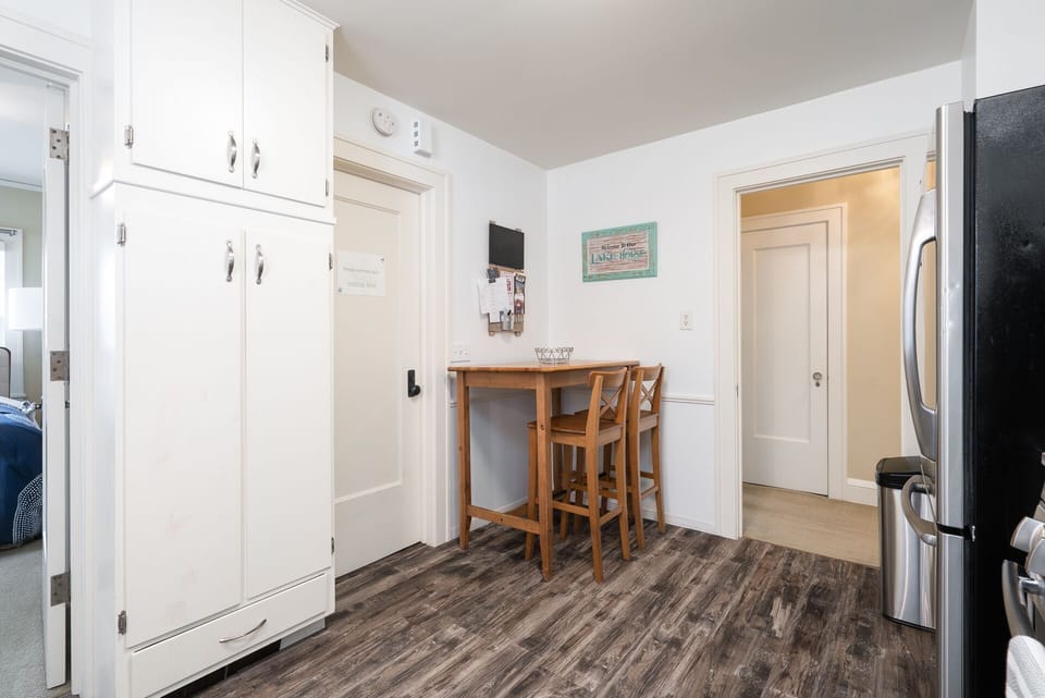 Bar seating in the kitchen